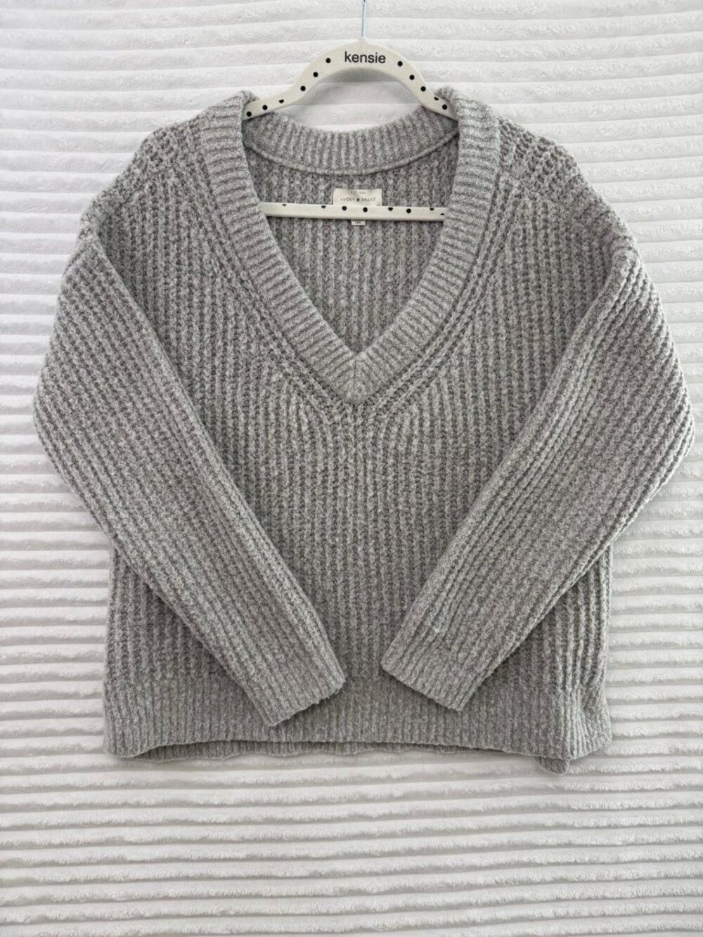 Lucky Brand Women’s M Gray Chunky V-Neck Oversized Drop‎ Shoulder Sweater